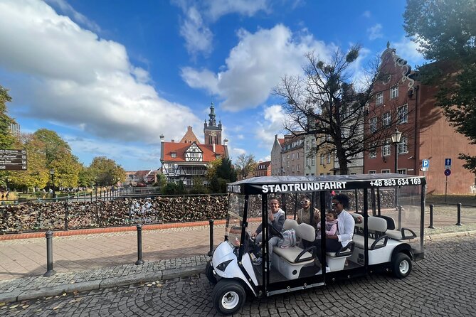 Gdansk: 2H City Sightseeing Tour LIVE GUIDED by Buggy/Golf cart - Gates, towers, and the Old Town edge