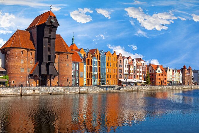 Gdansk Airport - Gdansk City private transfer - Flight monitoring helps with delays