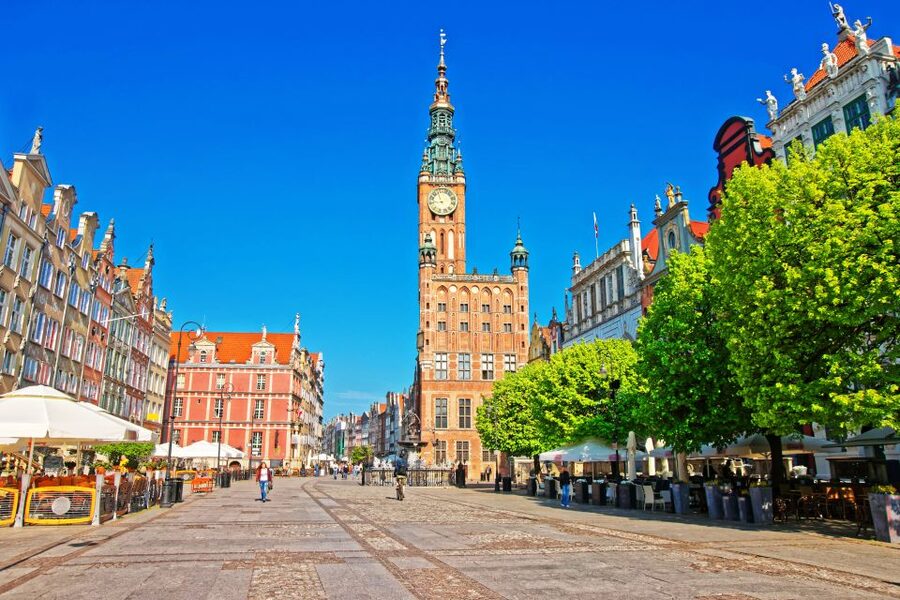 Gdansk: City Highlights Guided Private Bike Tour - Why Gdansk works so well on two wheels