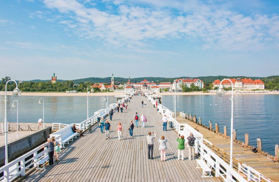 Gdansk: City Highlights Guided Private Bike Tour - What the six-hour route adds