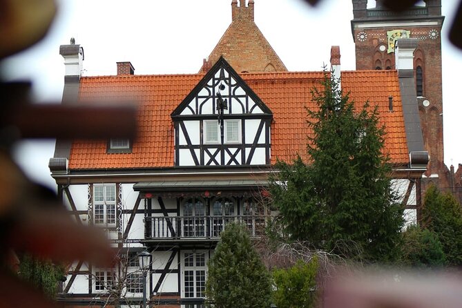 GDANSK City Tour by Golf Cart Live Guide & City Sightseeing 90min - St. Mary’s Church gives the tour a medieval centerpiece