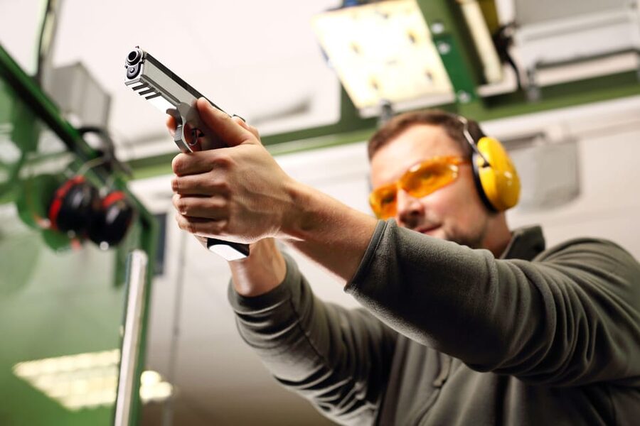 Gdańsk: Extreme Gun Shooting Experience with Transfers - Key points to know before you book