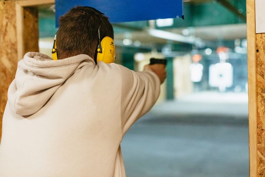 Gdańsk: Extreme Gun Shooting Experience with Transfers - How the three packages affect value