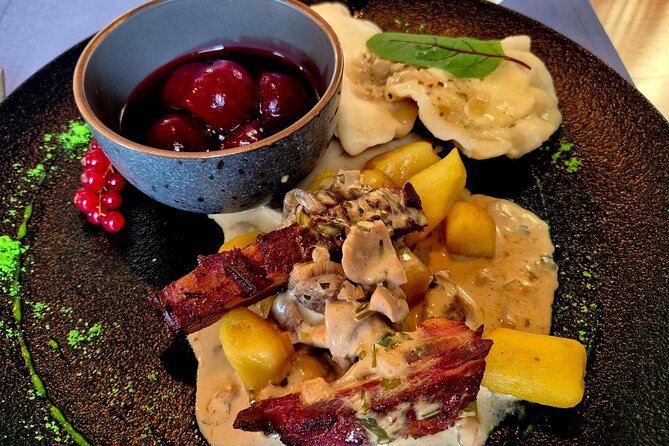 Gdansk Food and Sightseeing Tour with Bart - How much food and drink do you really get?