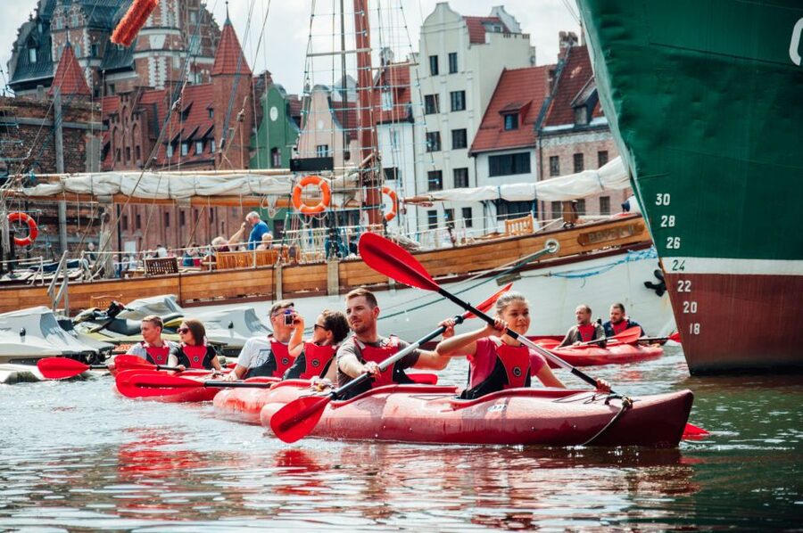 Gdansk: Guided Kayak Tour - Why kayaking shows you a different Gdansk