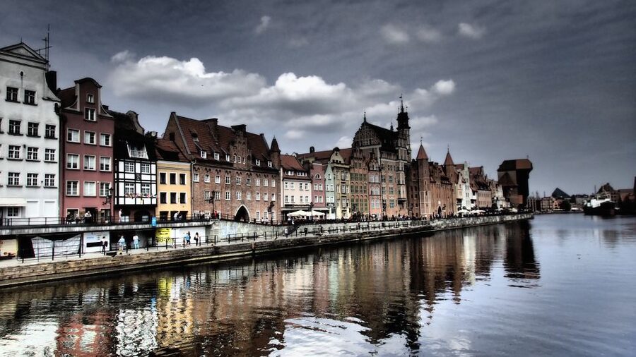 Gdańsk: Highlights Bike Tour - Imperial Harbor, BHP Hall, and the Gdańsk Shipyard