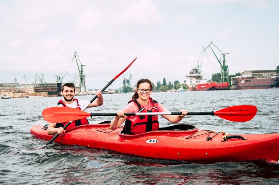 Gdańsk: Islands and Canals Private Kayak Tour - Olowianka Island Adds a Quieter View