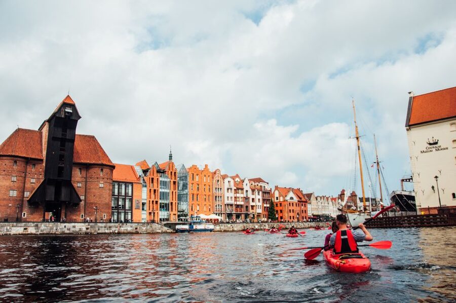 Gdańsk: Islands and Canals Private Kayak Tour - A Private Group Keeps the Pace Comfortable