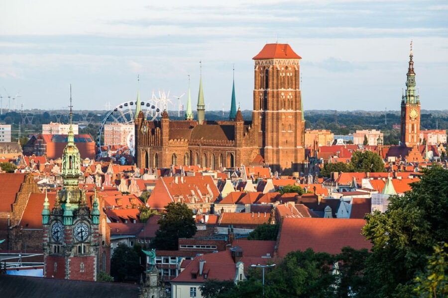 Gdansk: Jewish Heritage Guided Private Walking Tour - The Kindertransports monument and a rescue effort