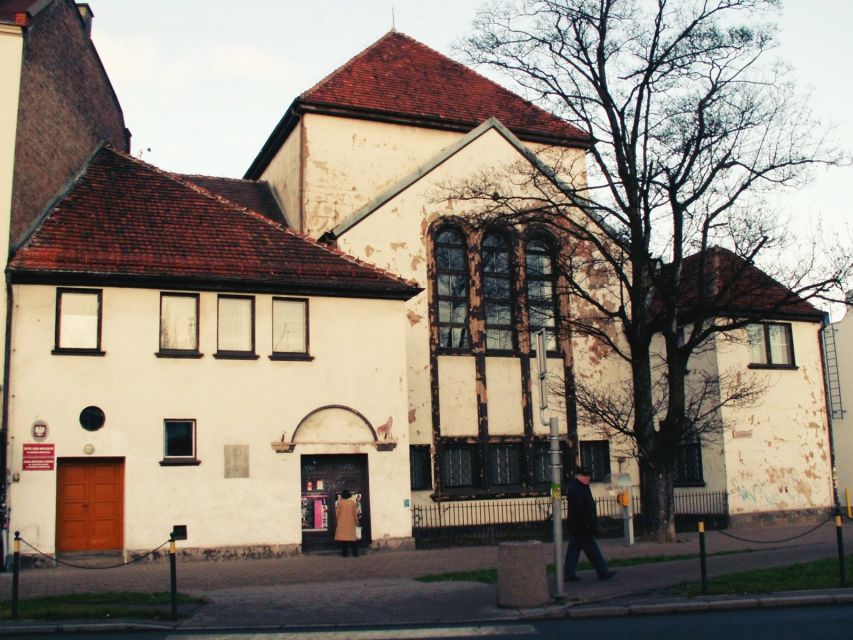 Gdansk: Jewish Heritage Guided Private Walking Tour - The New Synagogue in Wrzeszcz, built in 1926