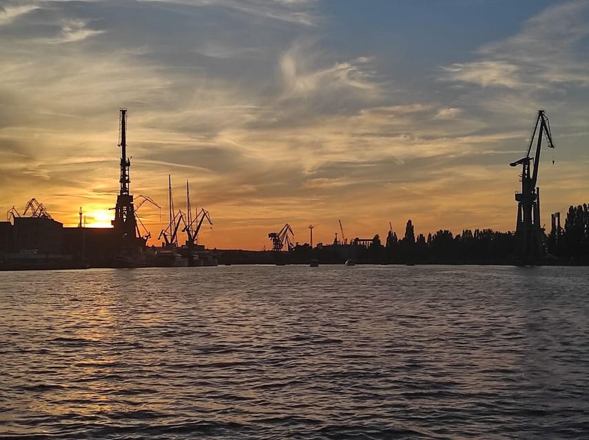 Gdańsk: Motława River Eco Cruise at Sunset with Prosecco - Practical details before you reserve