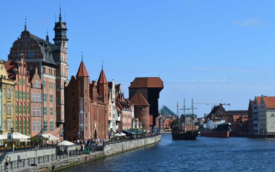 Gdansk Old Town: German Influence Walking Tour - The Motlawa River and the Hanseatic port