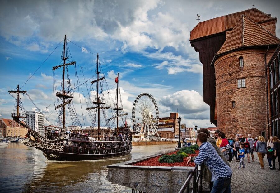 Gdansk Old Town Half-Day Private Walking Tour - Arthur’s Court and the merchant city