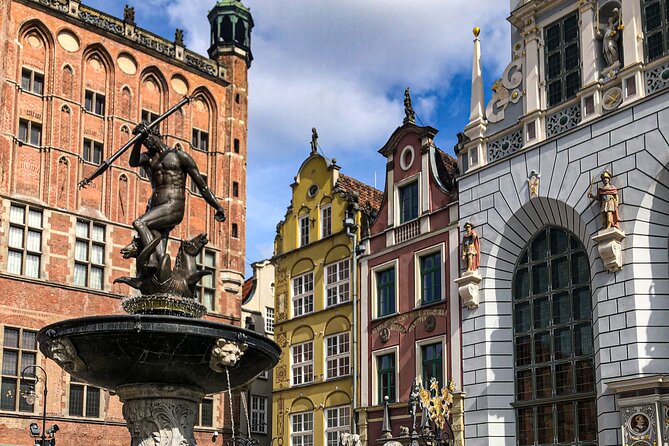 Gdansk Private Bike Tour - Neptune’s Fountain and the Old Town monuments