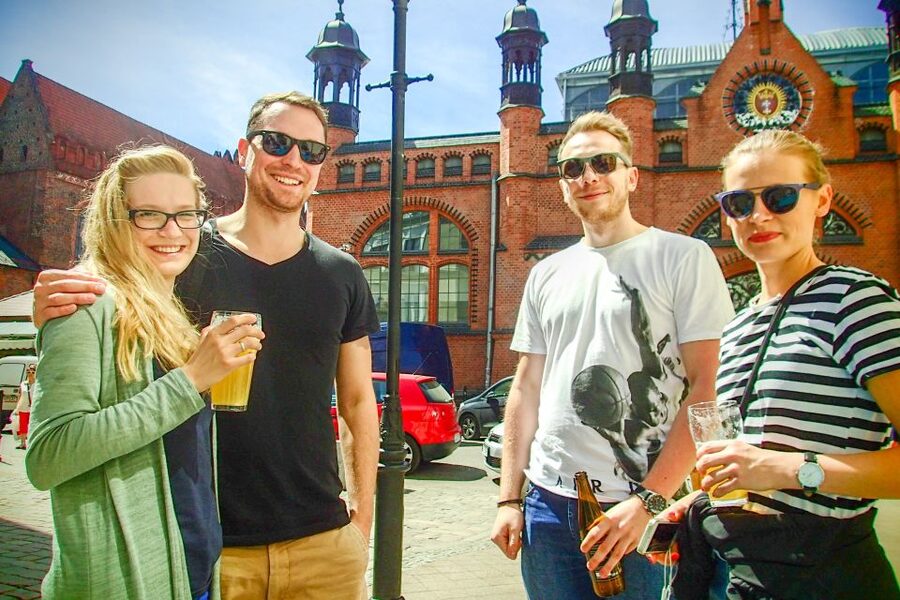 Gdansk: Private Old Town Tour - Piwna and Mariacka, two different sides of Old Town life