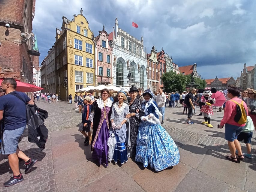 Gdansk: Private Top City Tour by Electric Cart & Live Guided - Neptune’s Fountain and the heart of Main Town