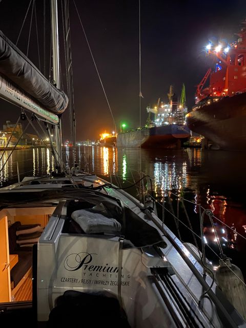 Gdansk: Scenic Evening Yacht Cruise with Welcome Drink - How long the ride really takes