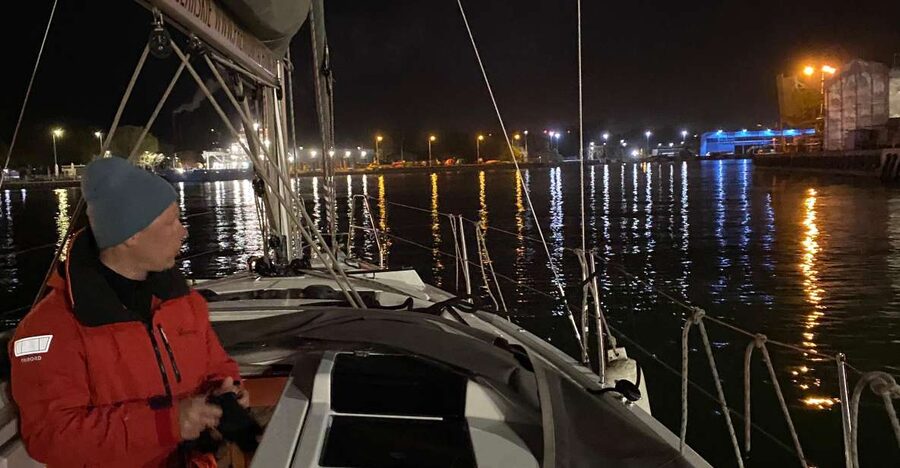 Gdansk: Scenic Evening Yacht Cruise with Welcome Drink - Why this cruise shows the real Gdańsk