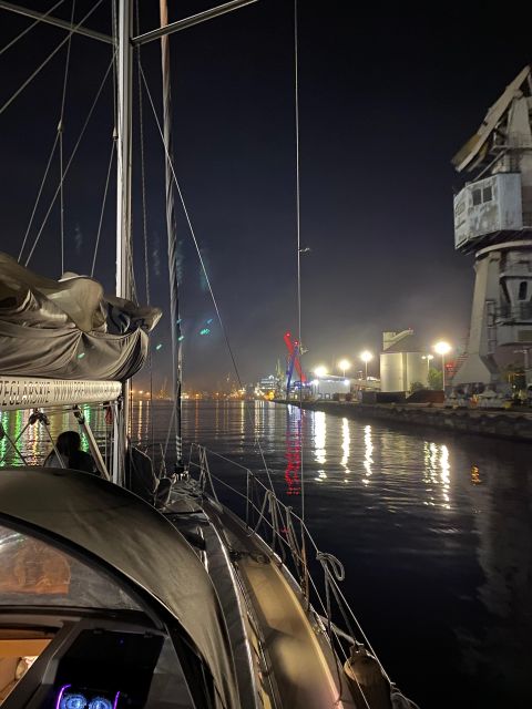 Gdansk: Scenic Evening Yacht Cruise with Welcome Drink - Prosecco, mulled wine, and the evening mood