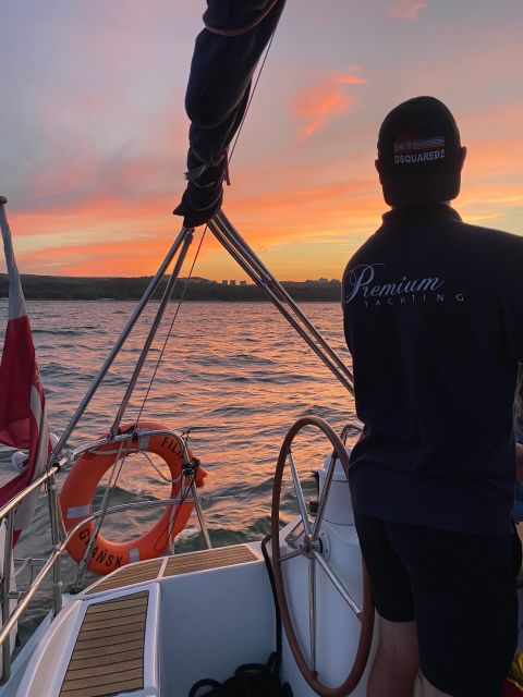 Gdańsk: Scenic Sunset Cruise with Welcome Drink - Wisłoujście Fortress and Westerplatte