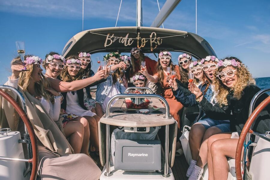 Gdańsk/Sopot: Private Boat Party - Making the music part work well