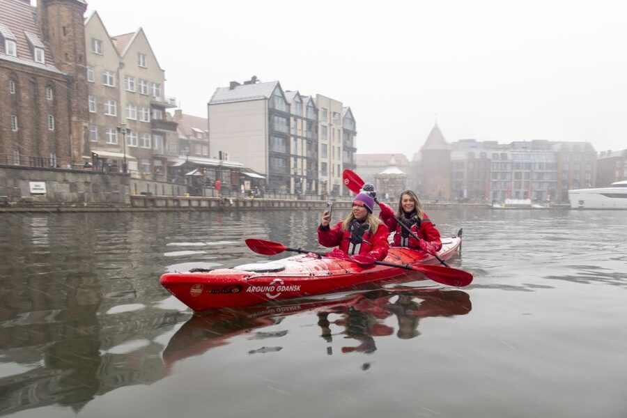 Gdansk: Winter Kayaking Tour - Hot chocolate before paddling back