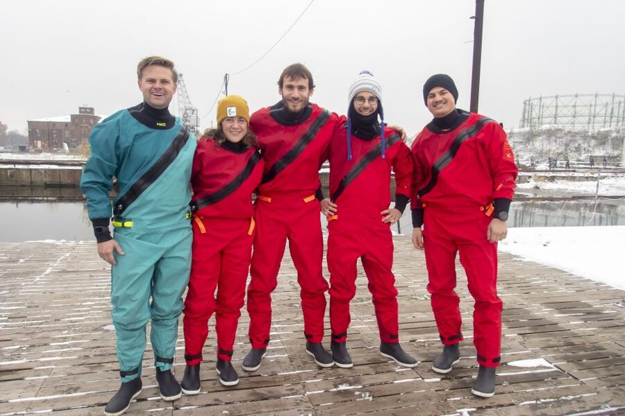 Gdansk: Winter Kayaking Tour - Setting out on the Motlawa River