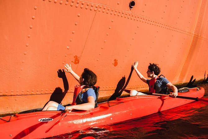 Guided Sightseeing Kayak Tour at Gdansk - Meeting the guides and getting on the water