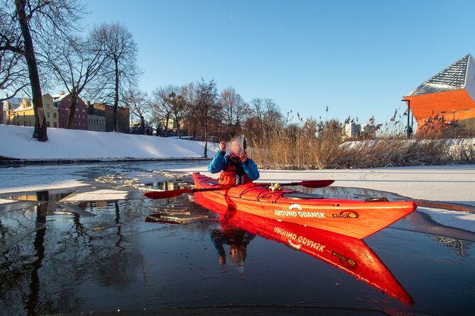 Guided Winter Kayak Tour in Gdańsk & Hot Chocolate Treat - Why winter is a smart time to see Gdańsk from the water
