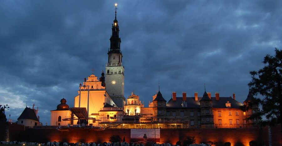 Half-Day Czestochowa Black Madonna Tour from Krakow - Why Jasna Gora matters to Poland