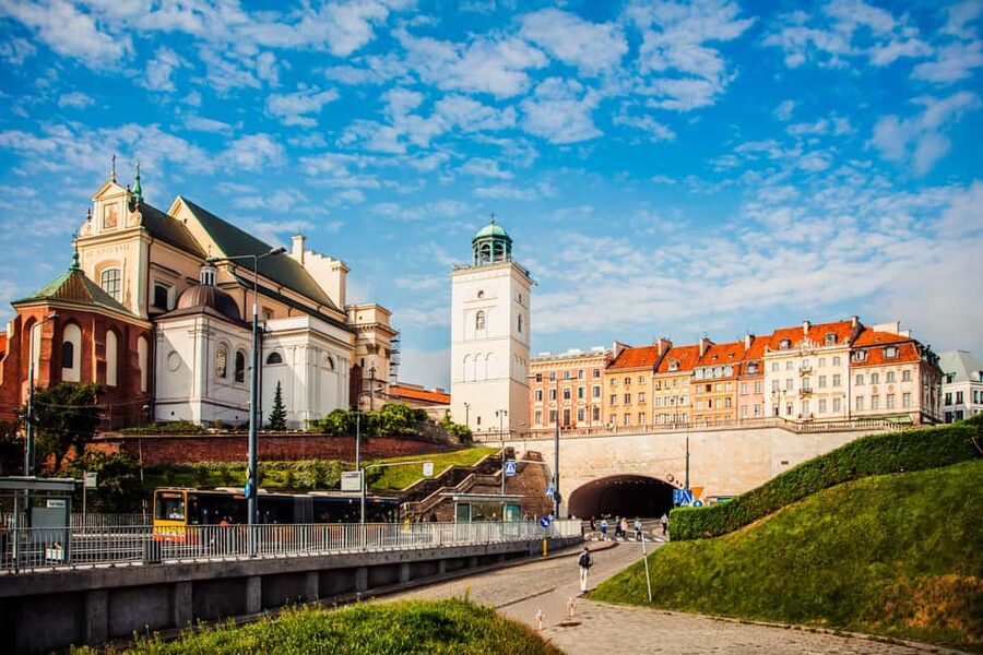 Highlights of Warsaw Private Bike Tour with Licensed Guide - The guide and the private pace