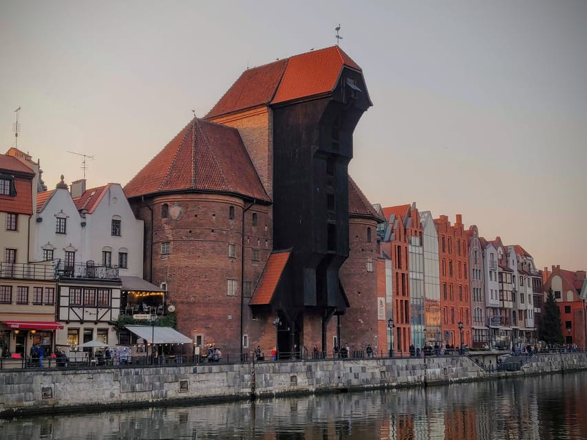 Historic City Center Tour Gdansk in German - Who should book this Gdansk walking tour?