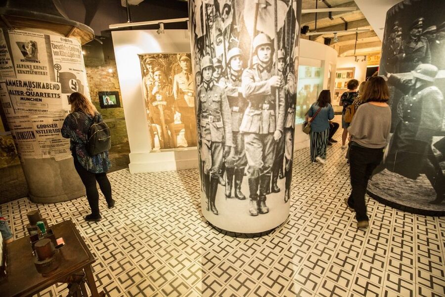 Kazimierz, Schindler's Factory & Ghetto Guided Tour - Should you book the Kazimierz, Schindler’s Factory and Ghetto tour?