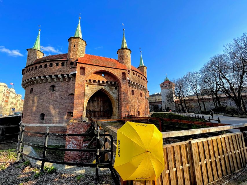 Krakauer old town tour - Wawel Hill, cathedral and royal courtyard