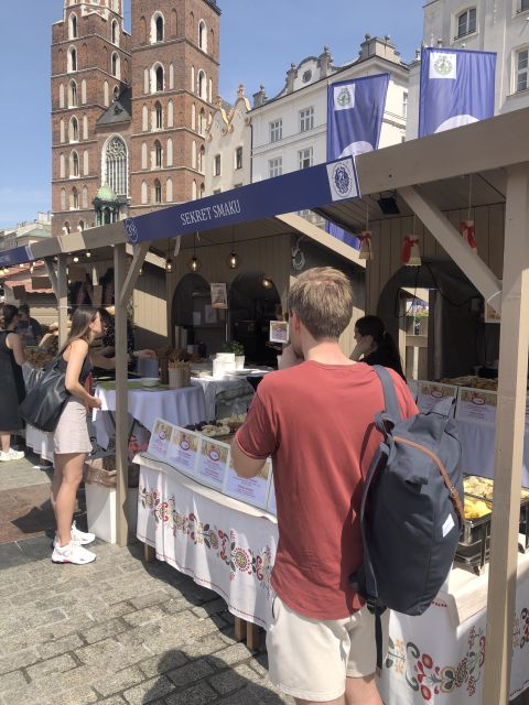 Krakow: 3-Hour Guided Secret Foodies Tour - Starting with zapiekanka at Plac Nowy