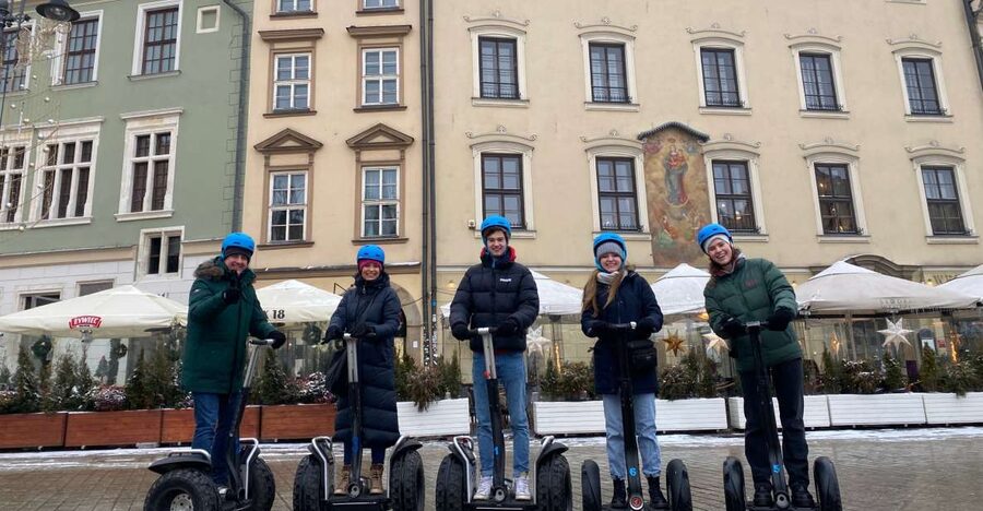 Krakow: 30min Segway Rental with Helmet and a photosession - What a 30-minute Krakow Segway rental really gives you