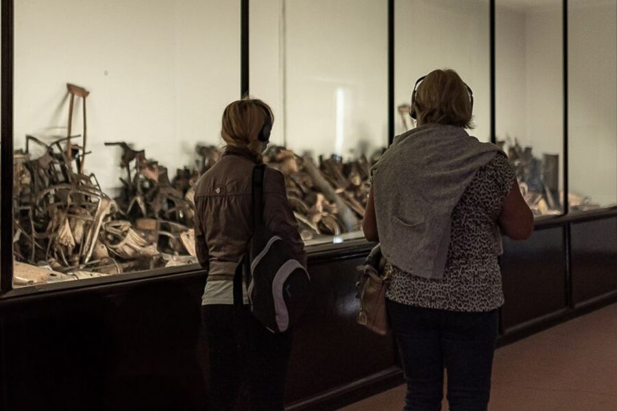 Krakow: Auschwitz-Birkenau Tour Limited to 15 Visitors - Why the 15-person limit matters at Auschwitz