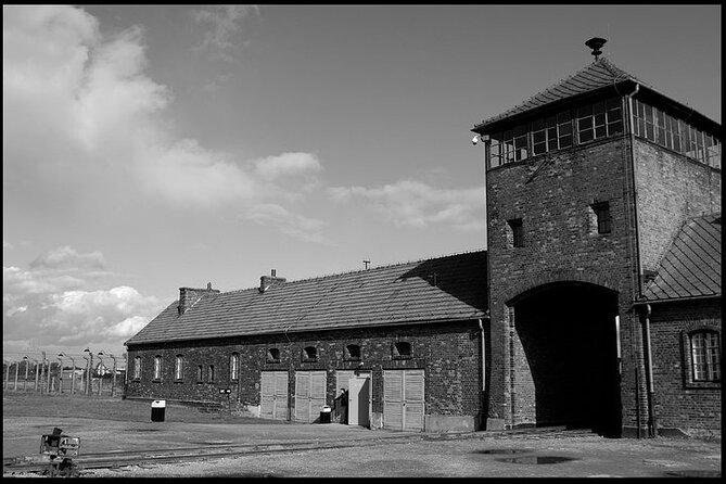 Krakow: Auschwitz-Birkenau Tour & Museum Expert Guide - Why Auschwitz-Birkenau needs a full day from Krakow