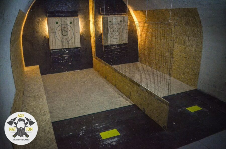 Kraków: Axe-Throwing in Axe Nation, the First Club in Europe - Trick shots after the basics