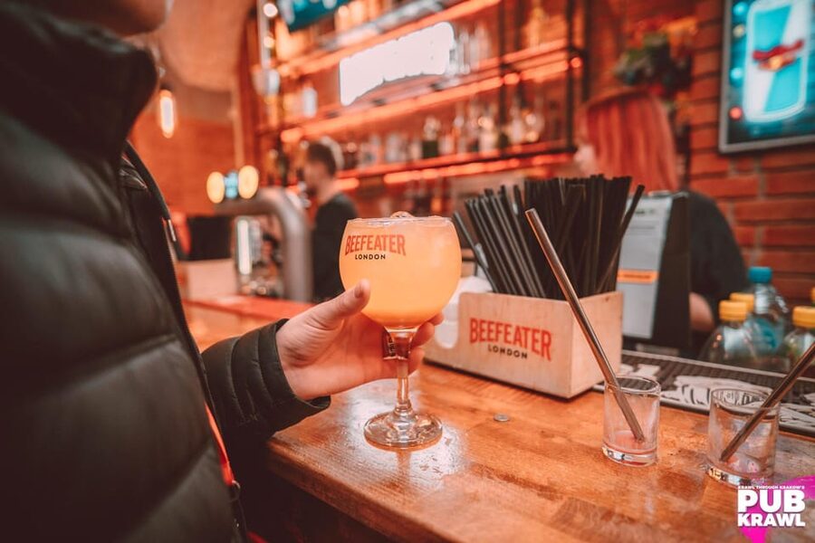 Krakow: Bottomless Brunch with 3-Course Meal and Drinks - First course: nachos with beer cheese sauce