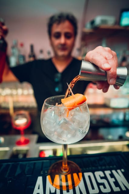 Krakow: Bottomless Brunch with 3-Course Meal and Drinks - Main course: the Moaburger centerpiece