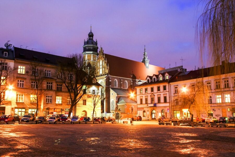 Krakow: City Sightseeing Tour by Electric Golf Cart - Audio guide, driver, and language choices