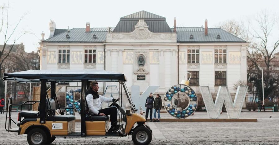 Krakow: City Sightseeing Tour by Golf Cart - What the electric golf cart adds