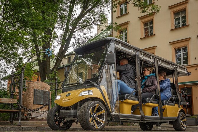 Krakow: City Sightseeing Tour Eco Electric Buggy Golf Cart - Kazimierz: synagogues, squares, and narrow streets