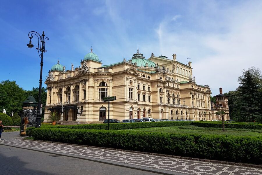 Krakow: City Tour by Electric Golf Cart - Podgórze and the difficult story of the ghetto