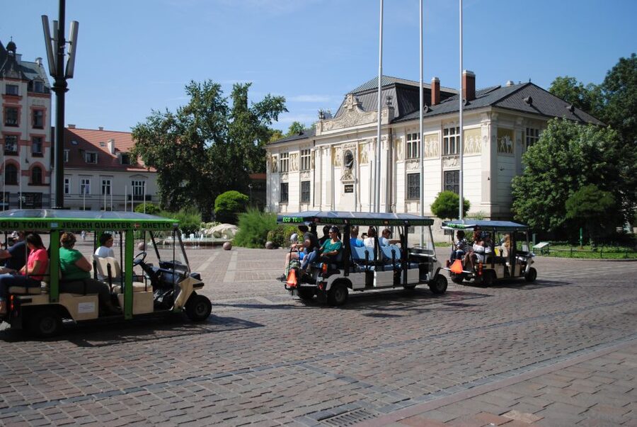 Krakow: City Tour by Golf Cart - Is $147 good value for up to five people?