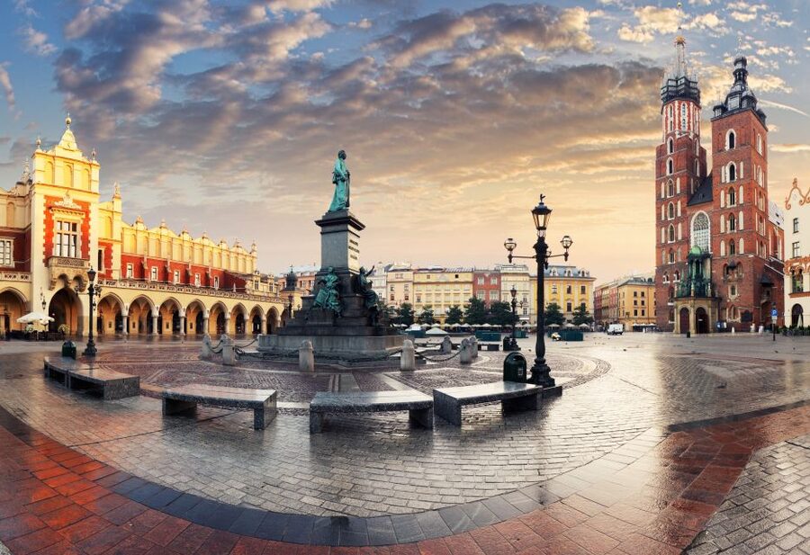 Krakow: City Walking Tours - Why Kazimierz may be the better choice