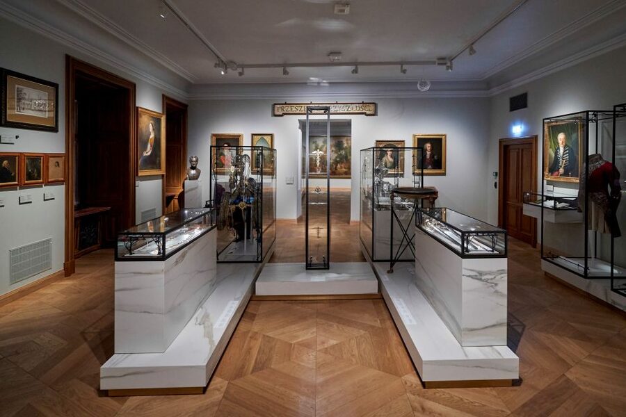 Krakow: Czartoryski Museum Tour / Entrance with Krakow Card - Should you book the Krakow Card and Czartoryski entry?