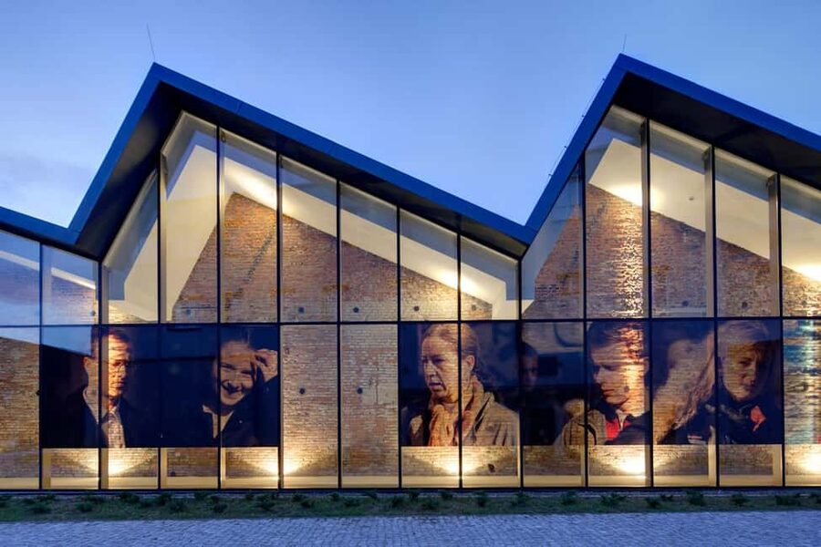 Krakow: Digital Museum Pass with 35 Museums and Attractions - Leonardo’s Lady with an Ermine at the Czartoryski Museum
