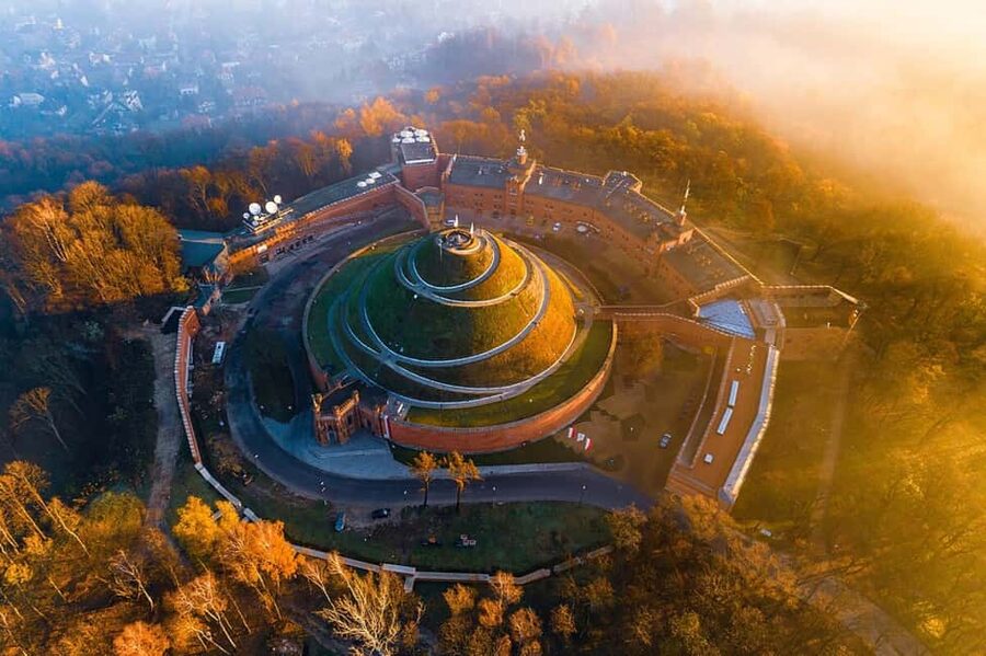 Krakow: Digital Museum Pass with 35 Museums and Attractions - Fortifications, towers, and Krakow’s medieval core